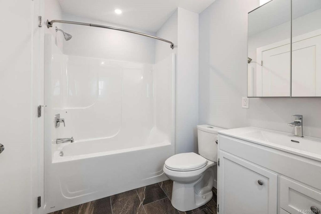 listing image 16046155306727655977