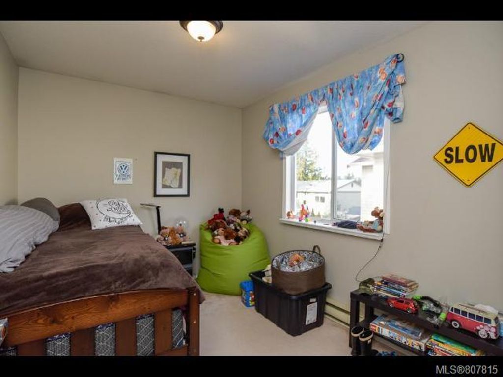 listing image 16049997485437688196