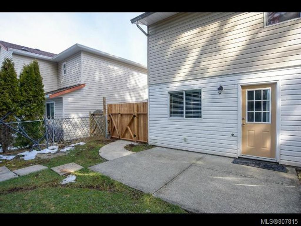 listing image 16042322525383962896