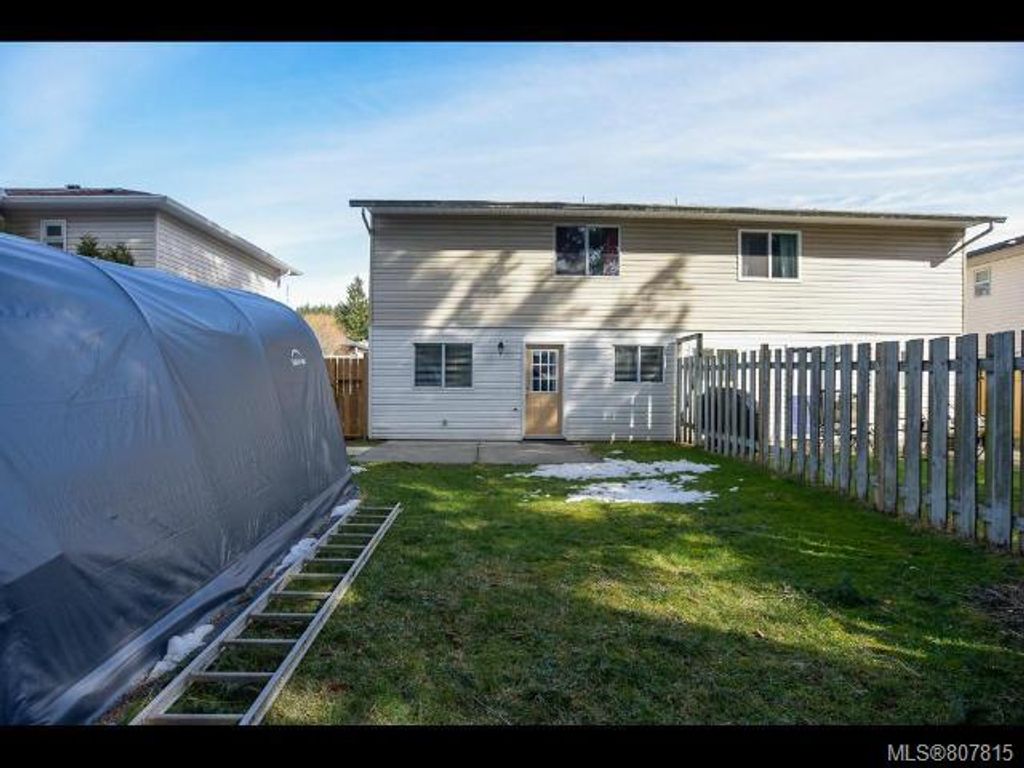 listing image 16045417886090653767