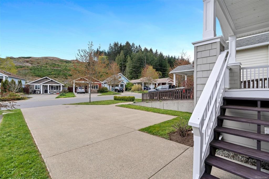 listing image 16043460636070897659