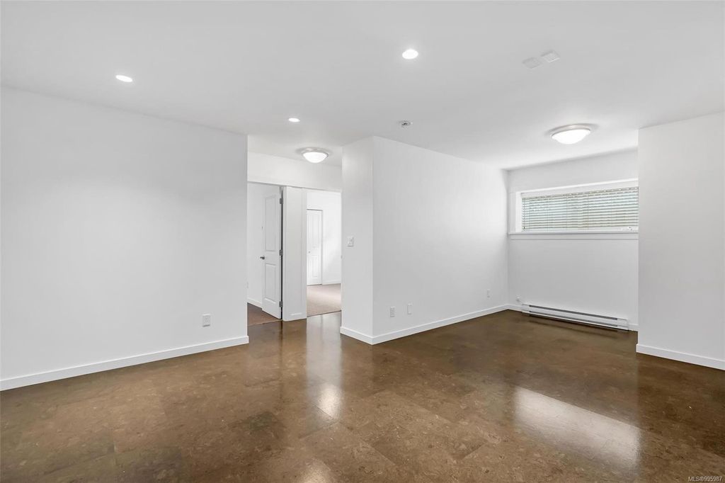 listing image 16045311122961494713