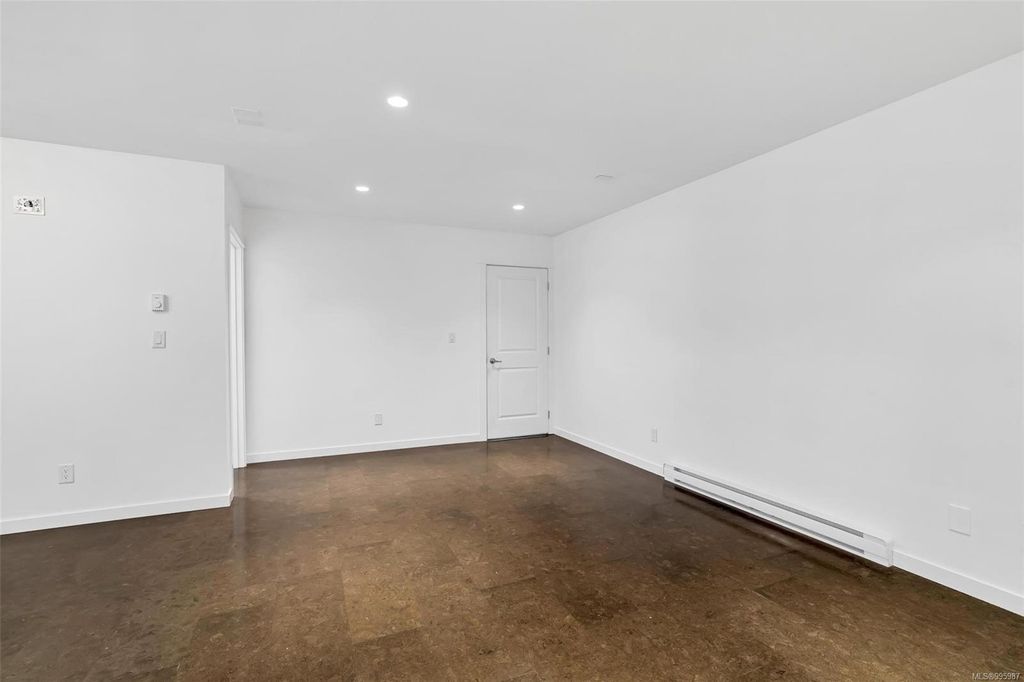 listing image 16043315060321769982