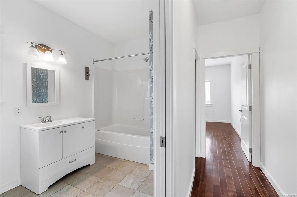 listing image 16043393294462148648