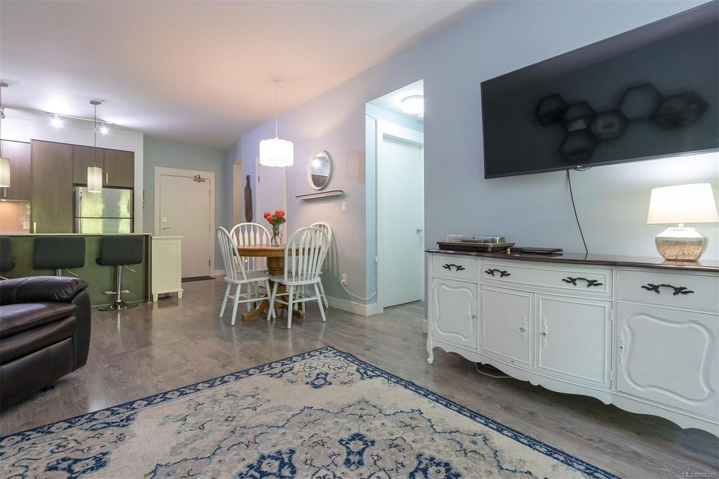 listing image 16043465194961