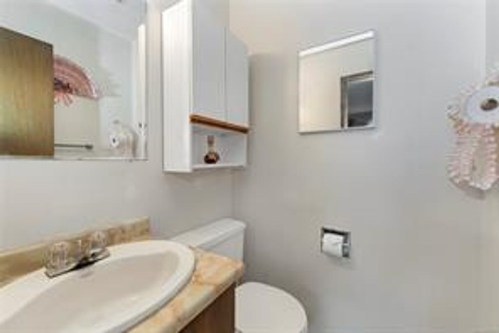 listing image 16042857165537