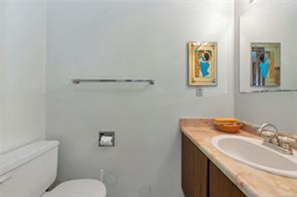 listing image 16042238844392