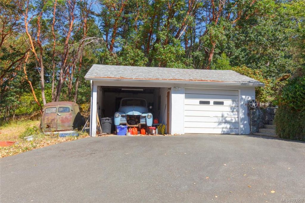 listing image 16049847399946132149