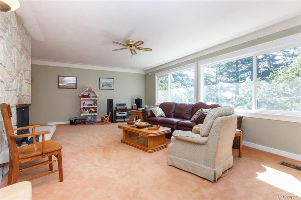 listing image 16040401337777526412