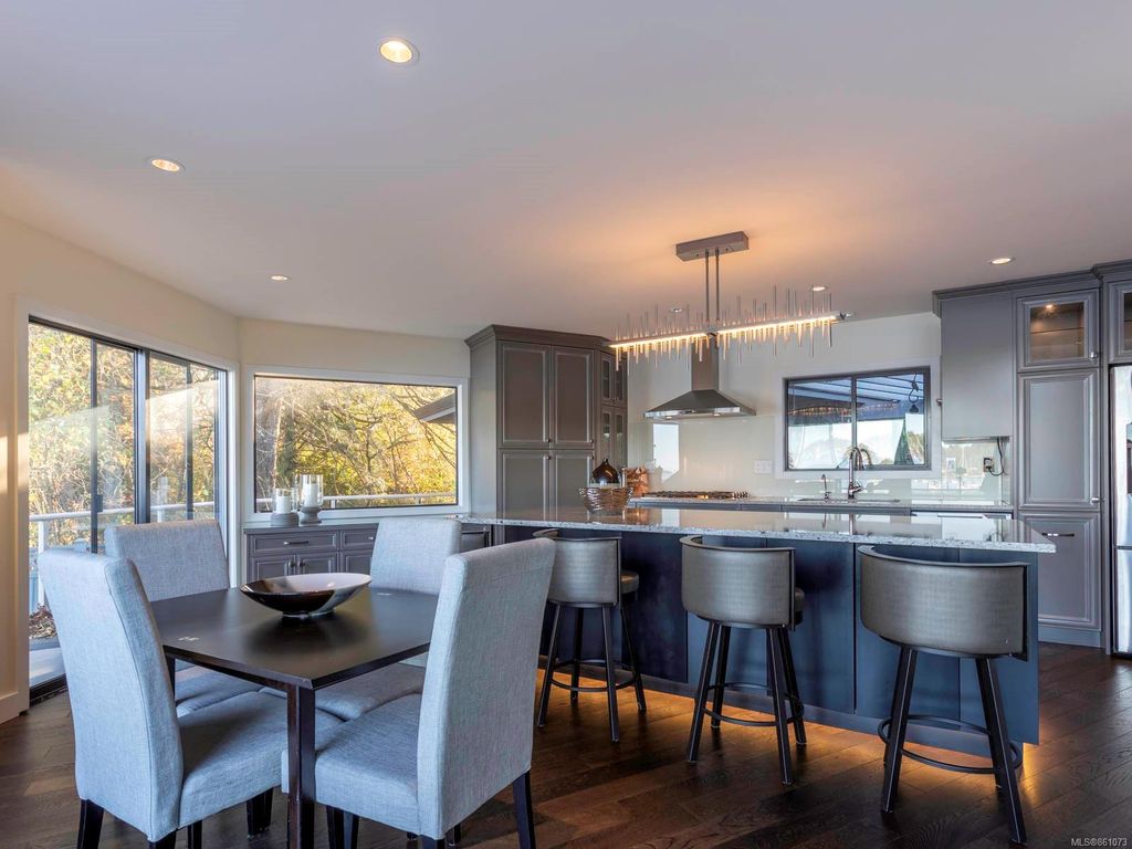 listing image 16046395858864774889