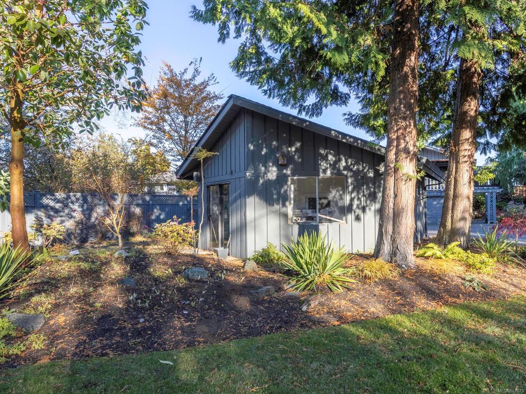 listing image 16049808748782547283