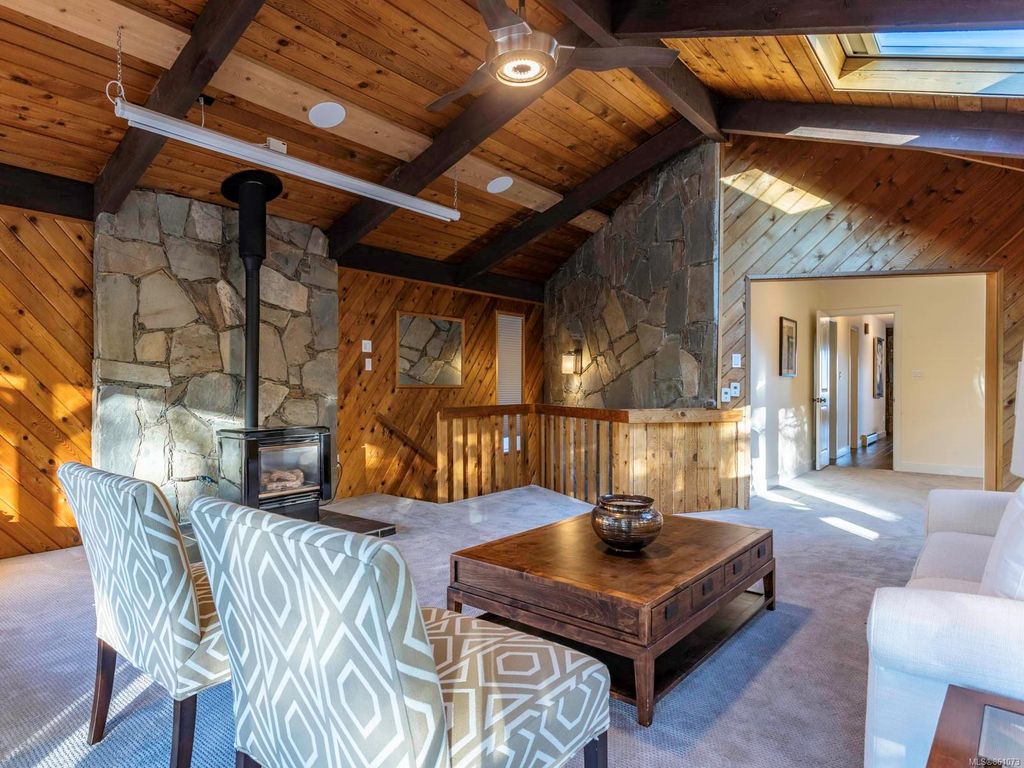 listing image 16045123542252660101