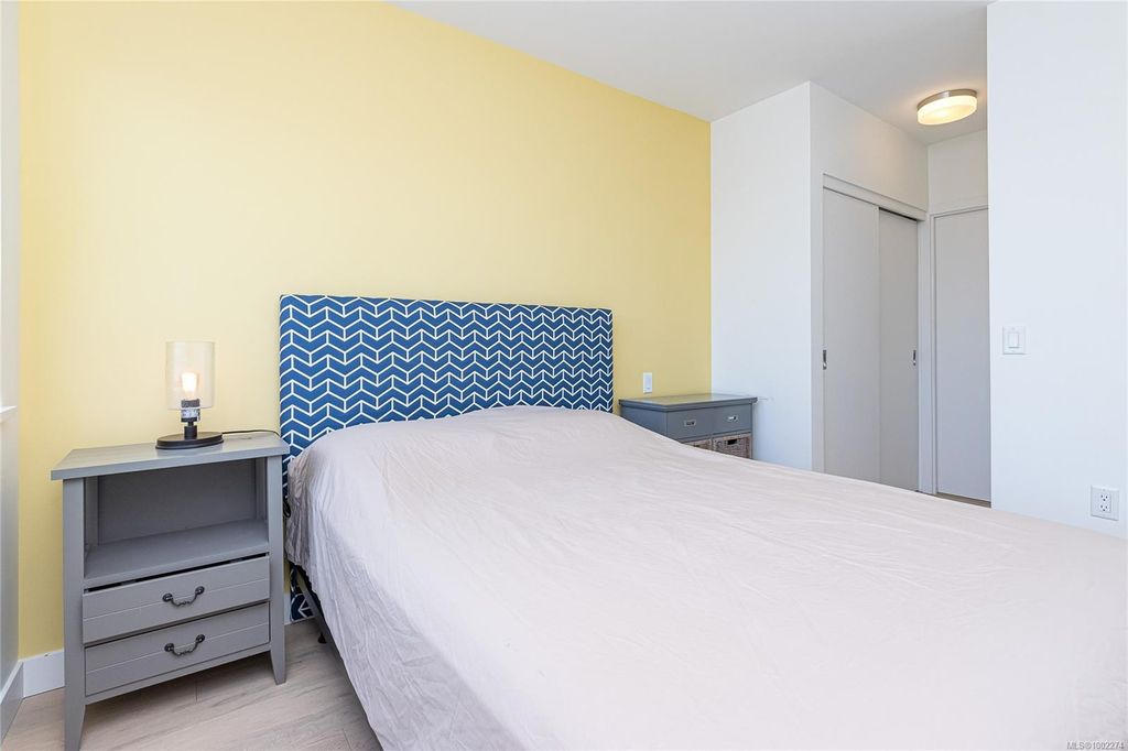 listing image 16043568084418371360