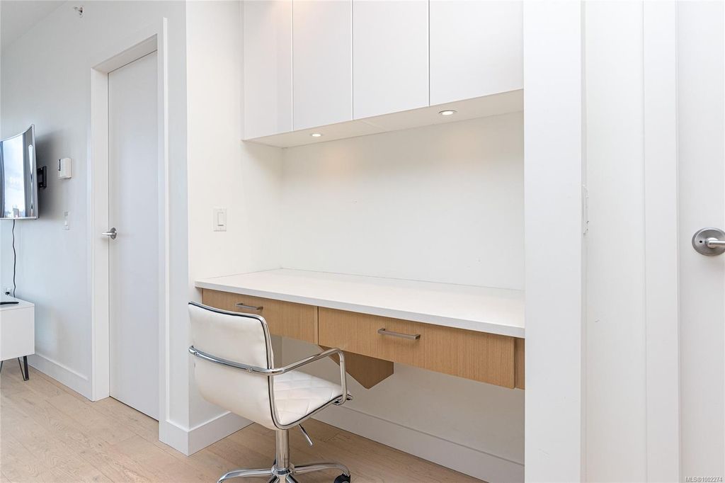 listing image 16043257281929091979