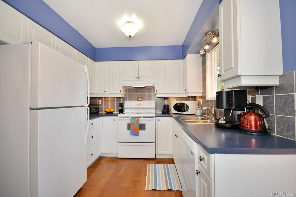 listing image 16044685139339223533
