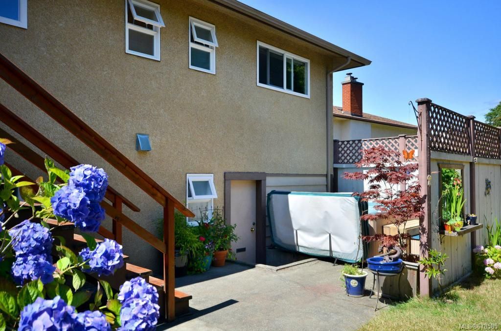 listing image 16041086098646422008