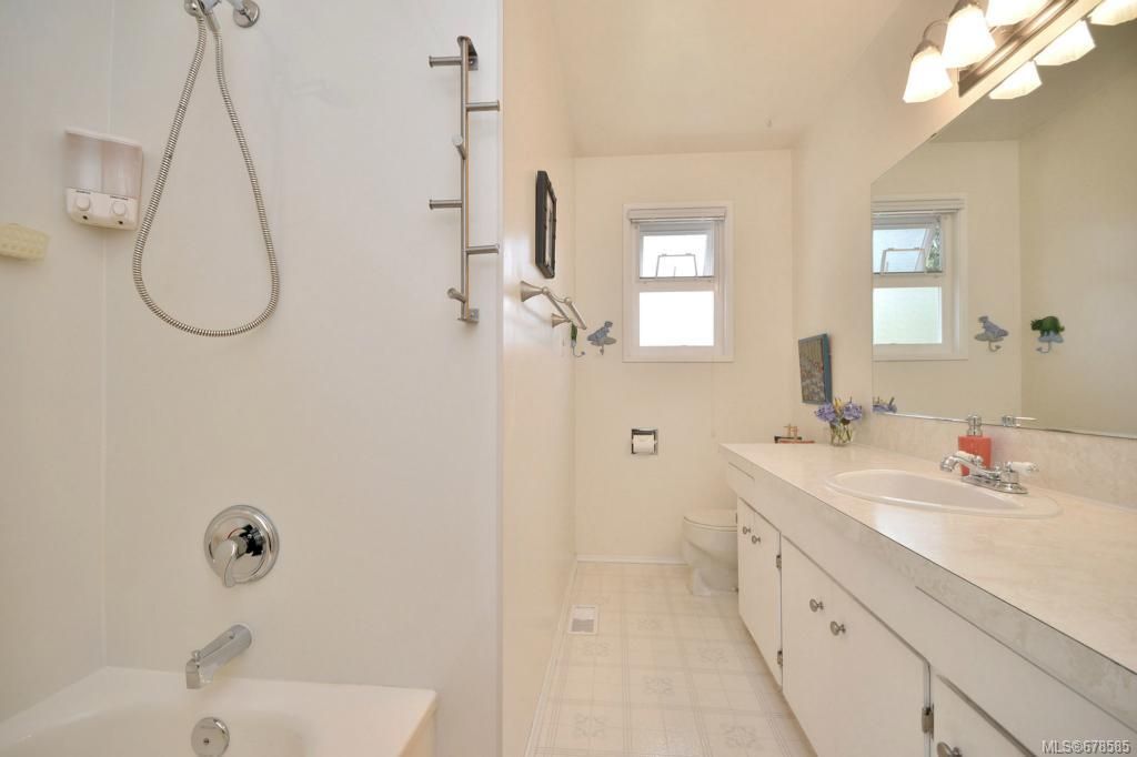 listing image 16043724244293631927