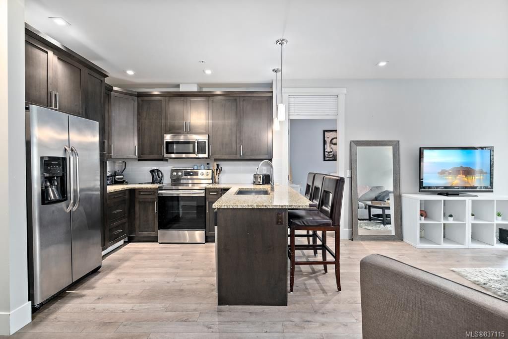 listing image 16043078916150236971