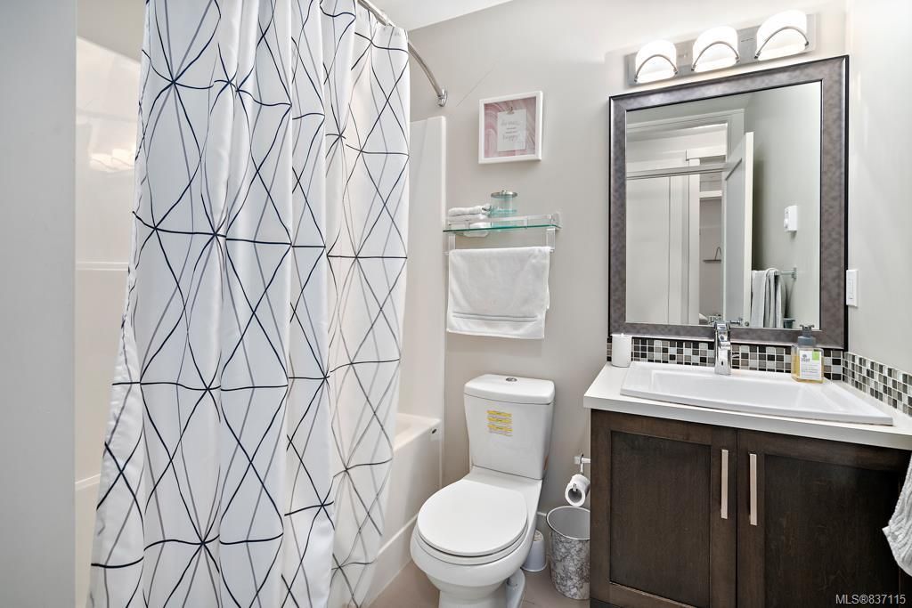 listing image 16041173492564670557