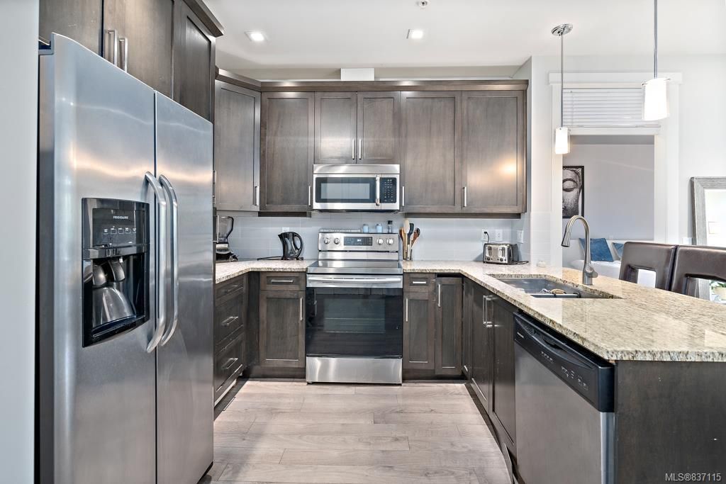 listing image 16049816272591593284