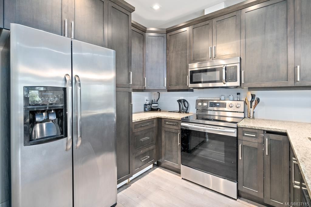 listing image 16040297880793135999