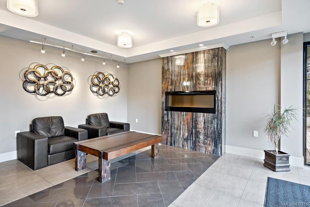 listing image 16049274607265499465