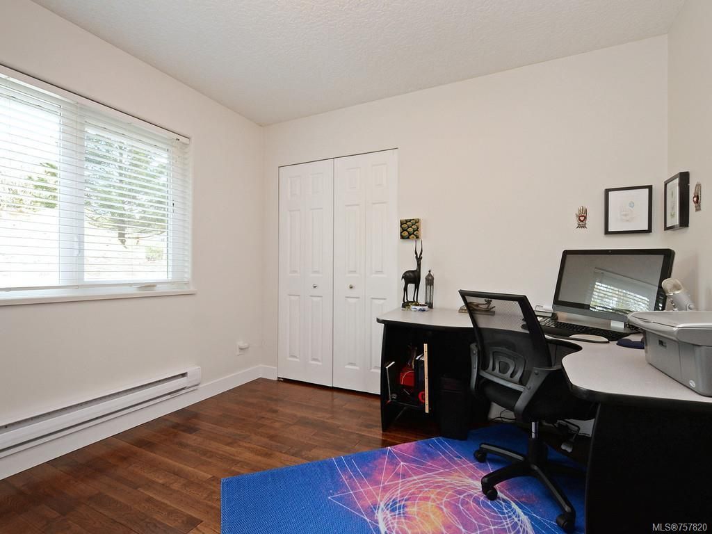 listing image 16044791361626778422