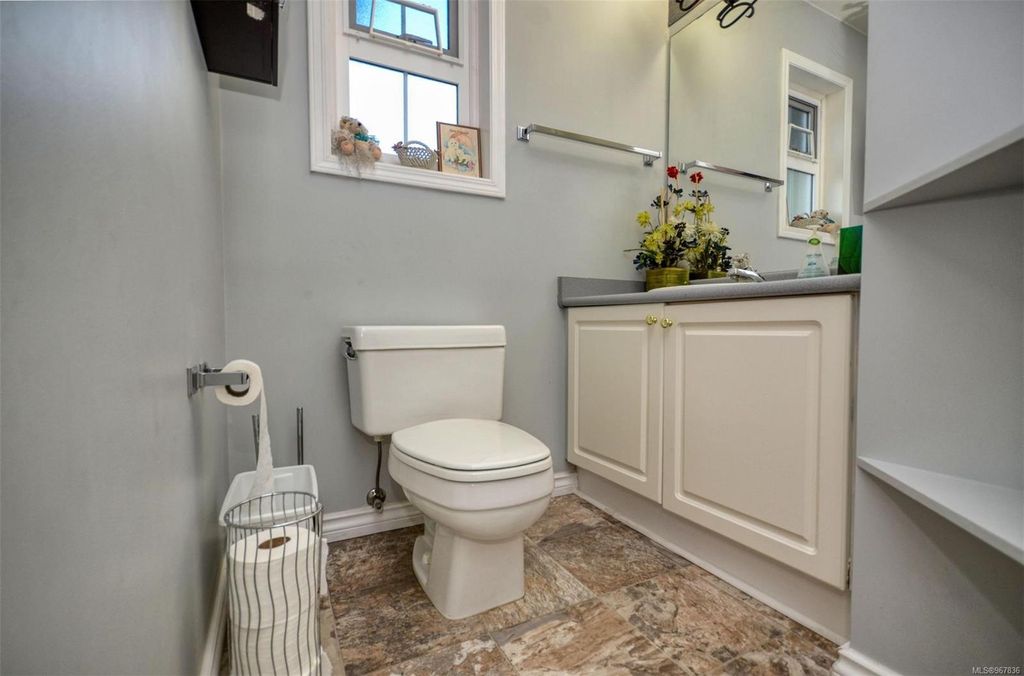 listing image 16049224041336329353