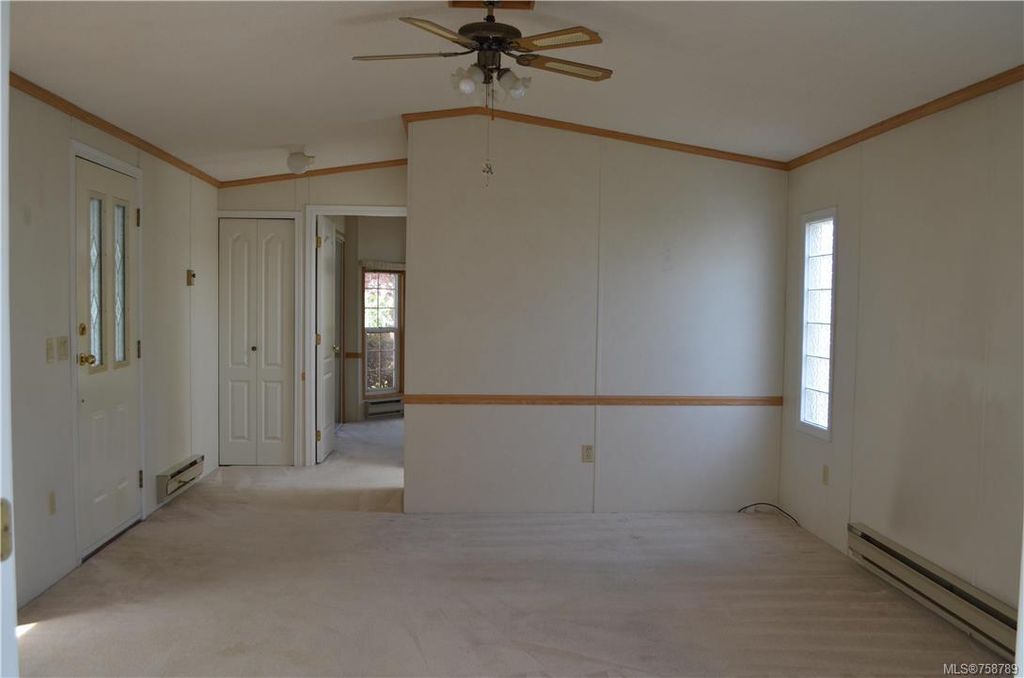 listing image 16046303011264428696