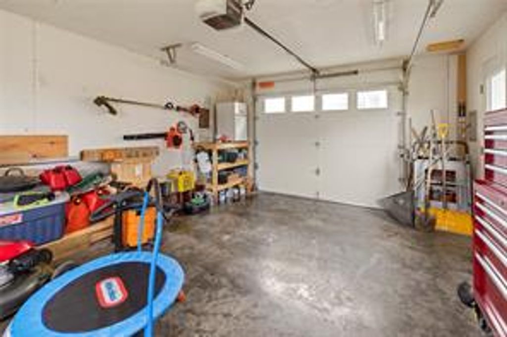 listing image 16042301204100