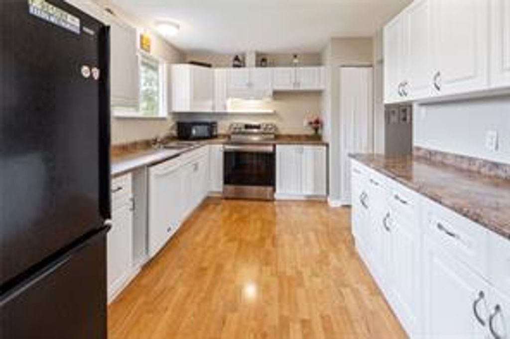 listing image 1604900592459