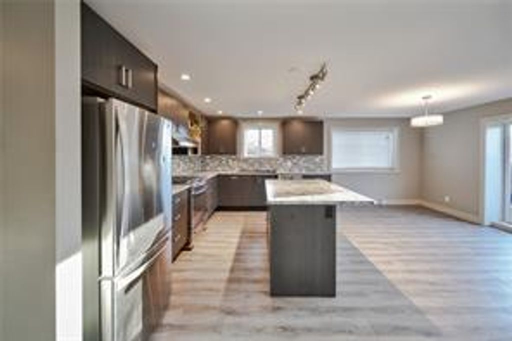 listing image 16040610479341745786