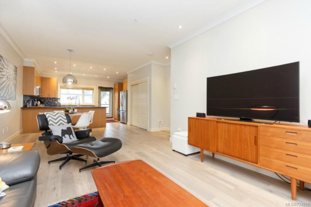 listing image 16043179989057232629
