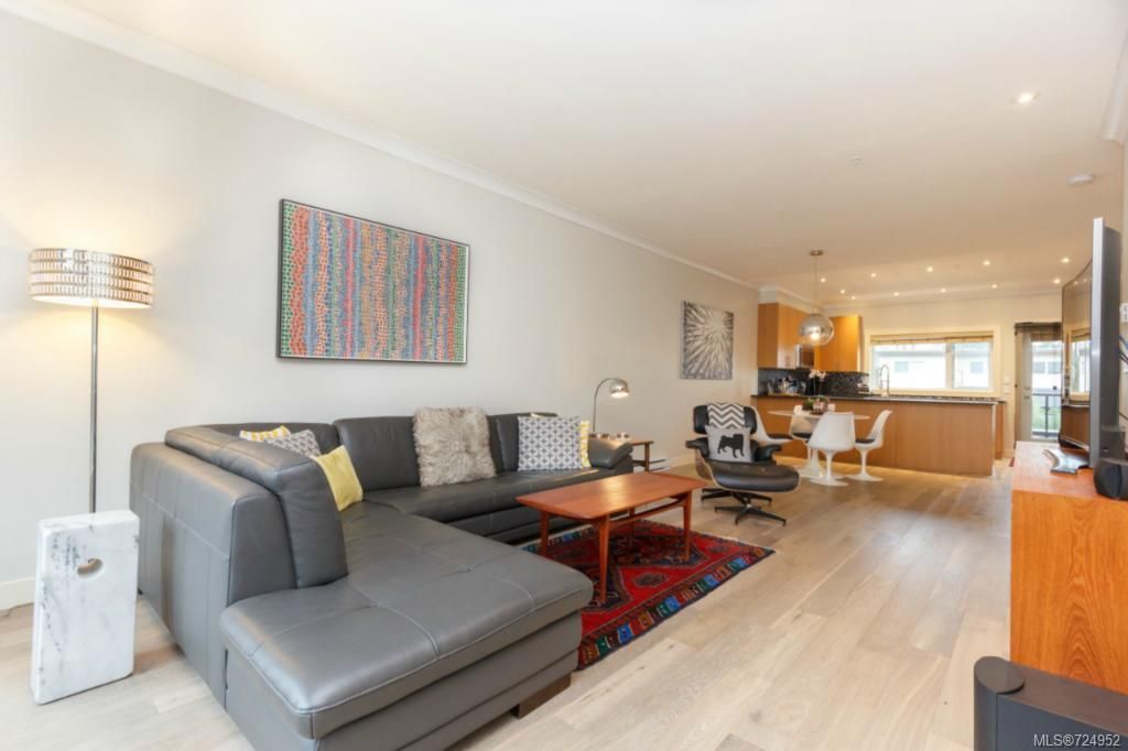 listing image 16045263542073897434