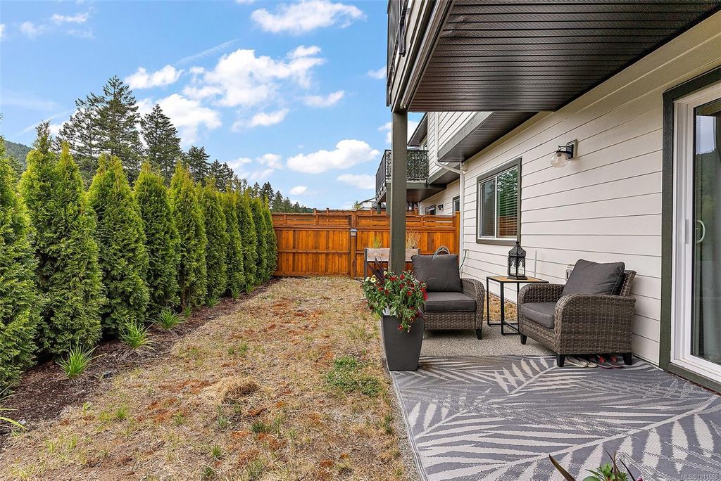 listing image 16048596475109770508