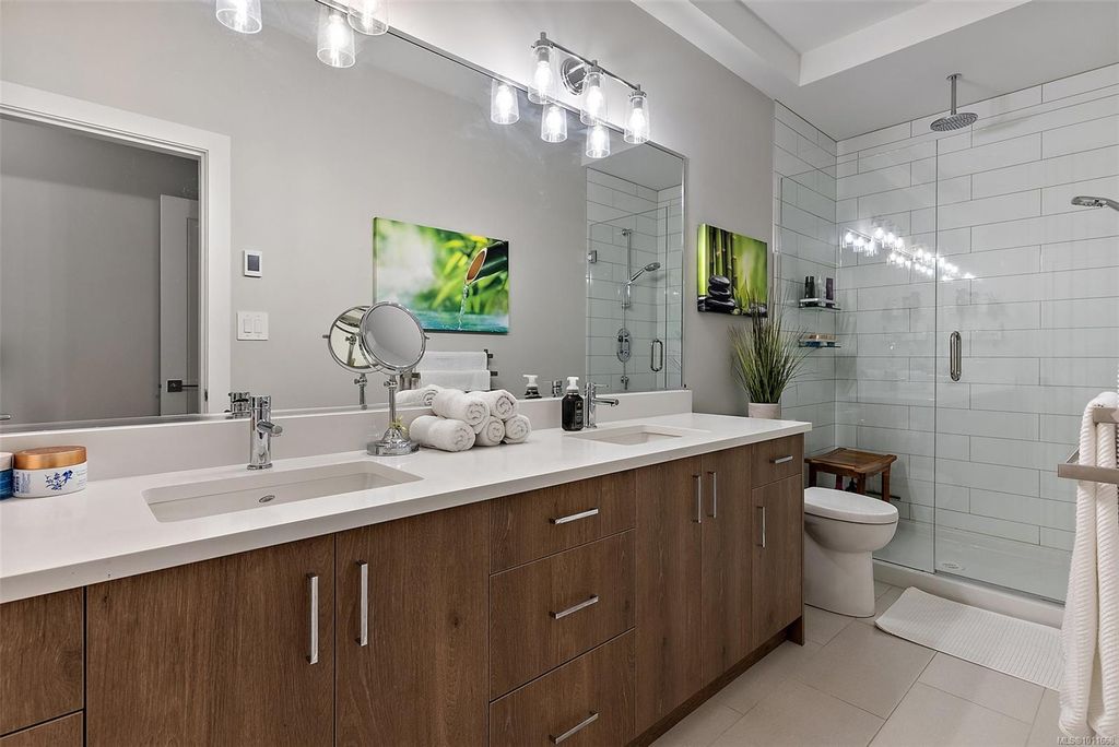 listing image 16041898190198976064