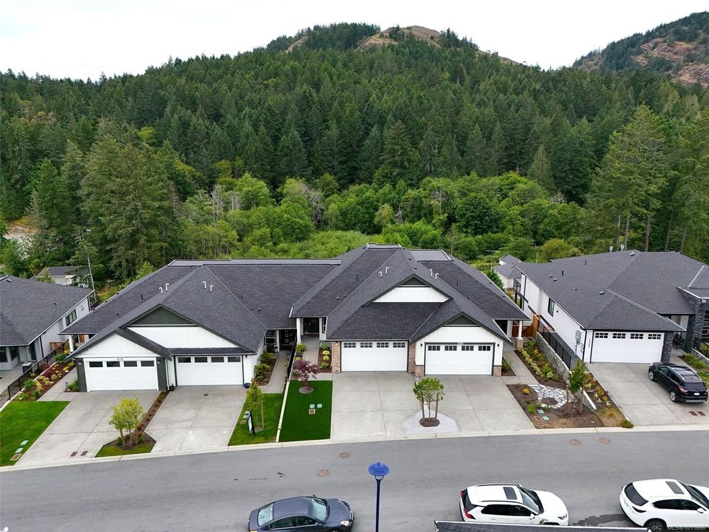 listing image 16048567245411423044