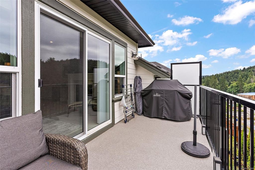 listing image 16042794625809156389