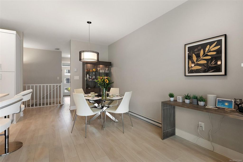 listing image 16047551966802102317