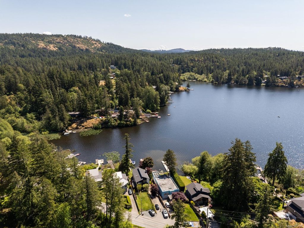 listing image 16044990753647121668