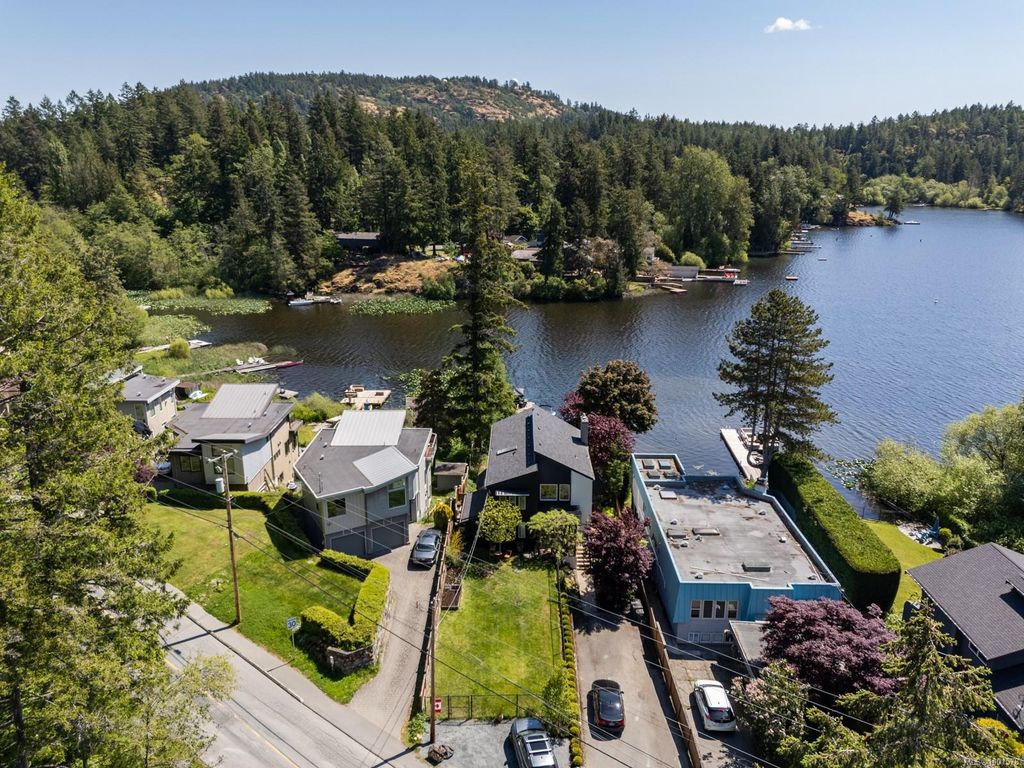 listing image 16048310921756453603