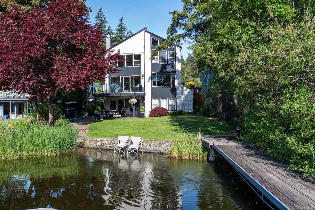 listing image 16045961357570648956