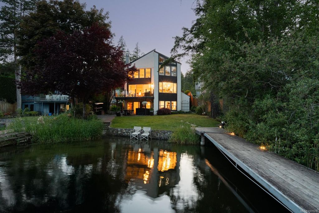 listing image 16043290765676185732