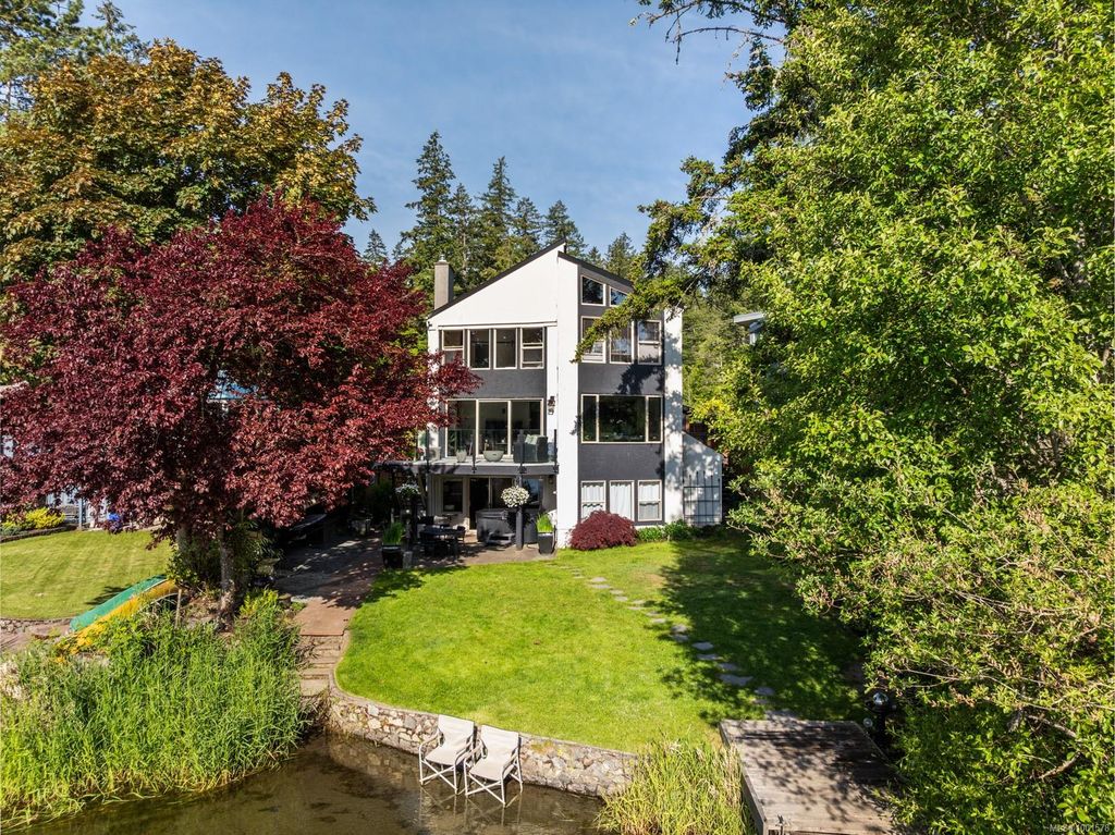 listing image 16047140056455740831
