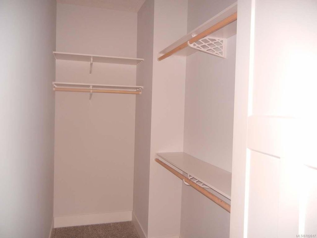 listing image 16046371503898776801