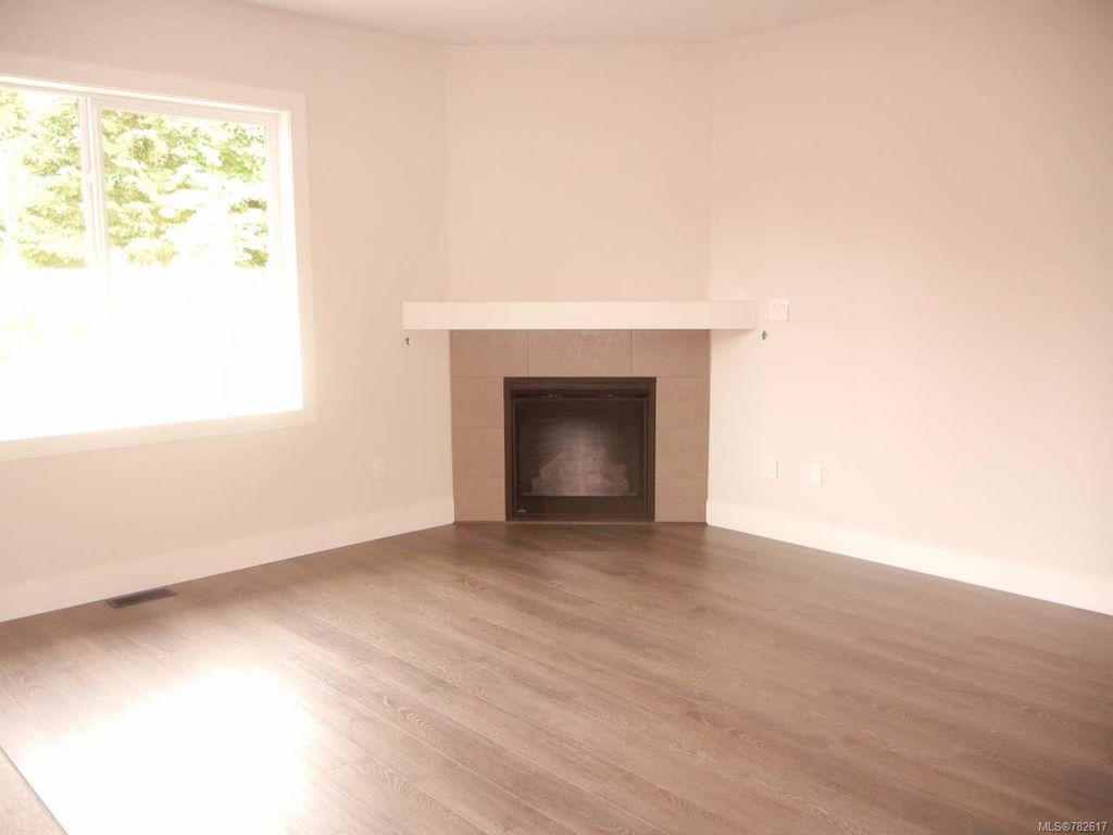 listing image 16047483475936104148