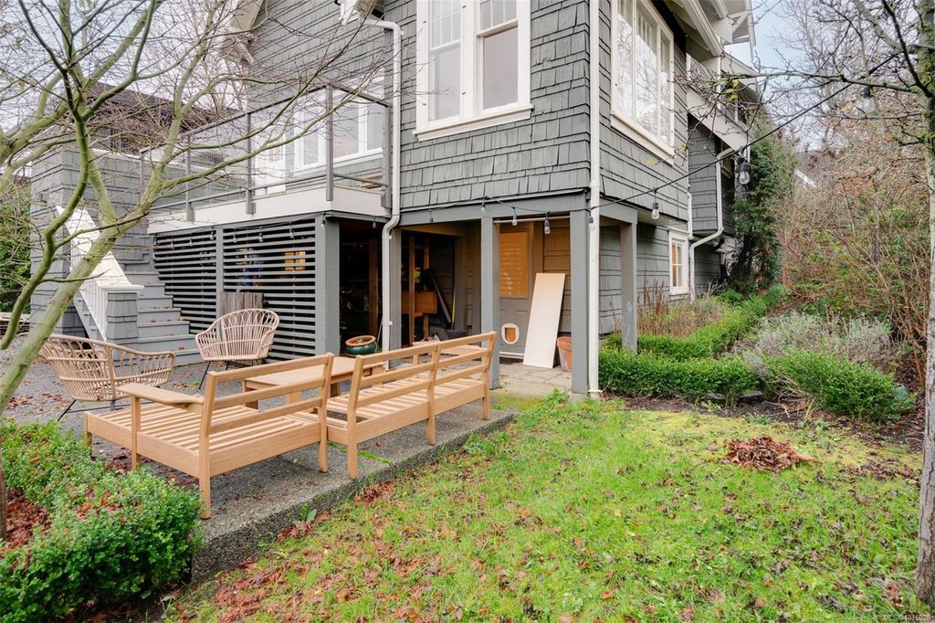 listing image 16046785781073465908