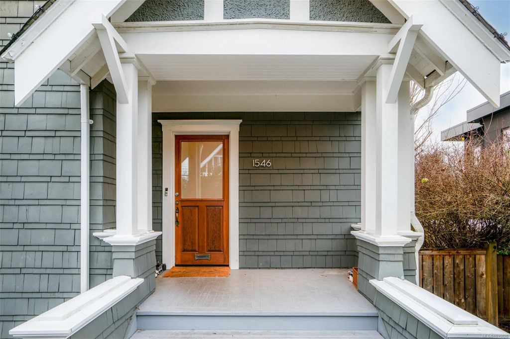 listing image 16044240612028969221