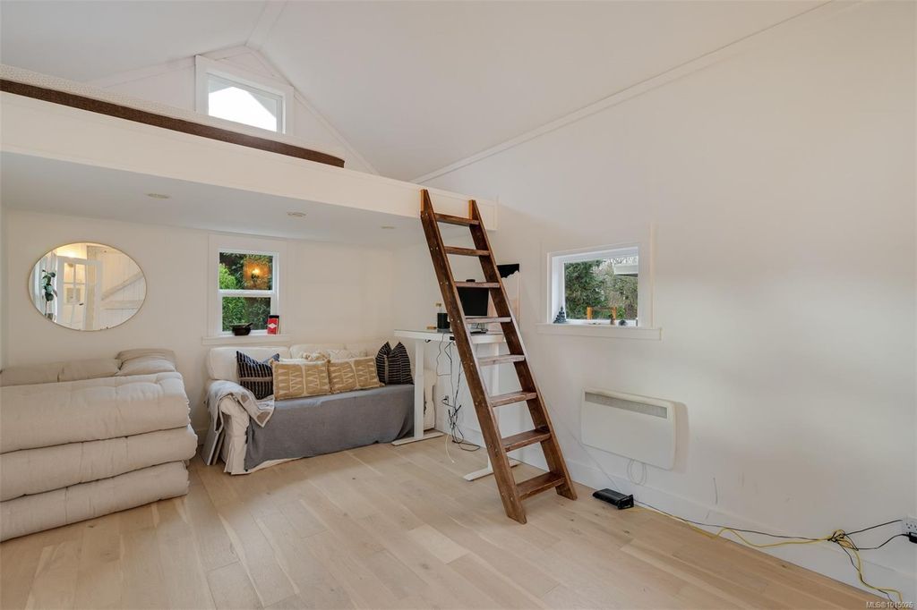 listing image 16044198349779550719