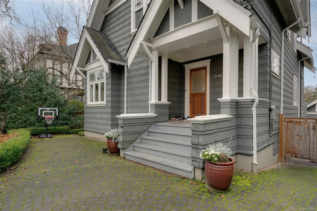 listing image 16043971947753129642